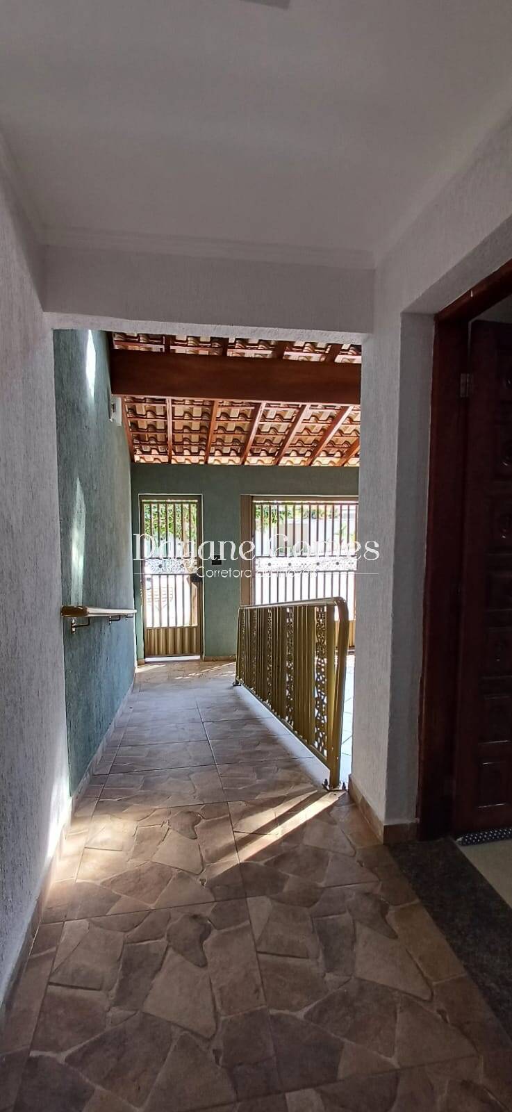 Casa à venda com 2 quartos, 128m² - Foto 13