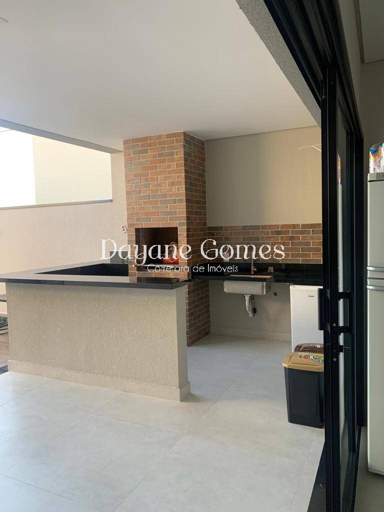 Casa à venda com 3 quartos, 250m² - Foto 14